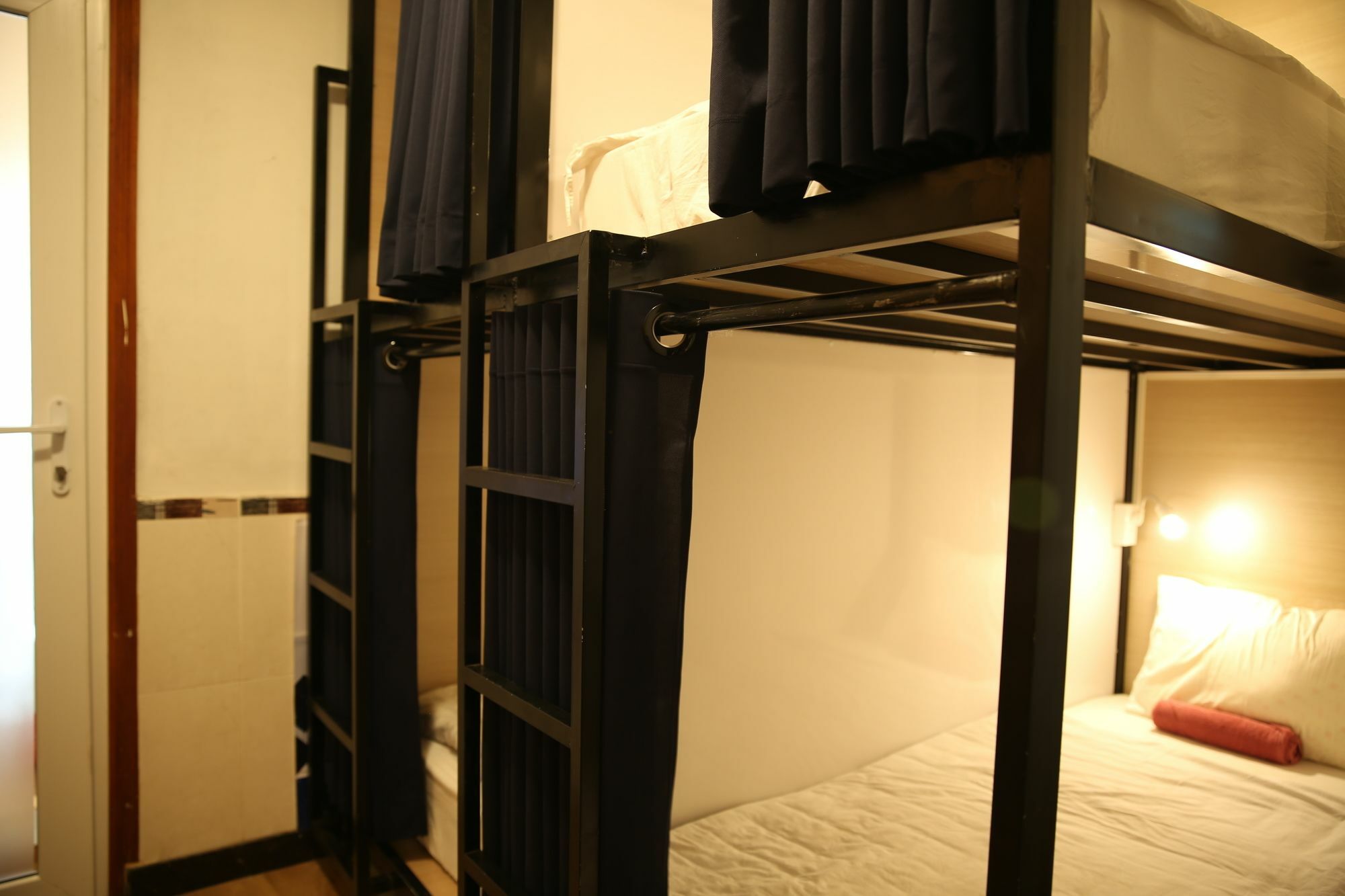 Oyo 708 The Cozi House - Homestay Ho Chi Minh City Exterior photo