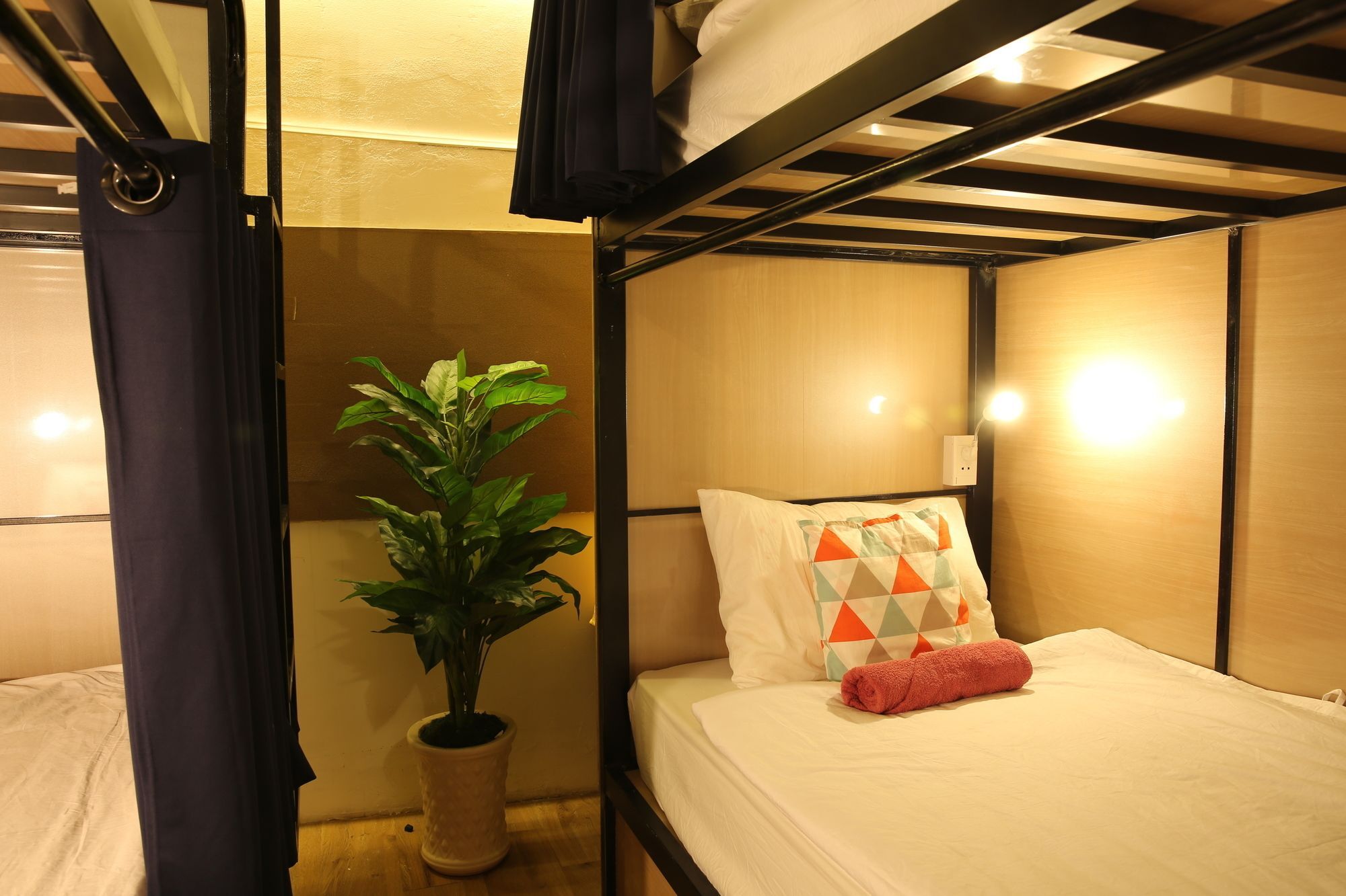 Oyo 708 The Cozi House - Homestay Ho Chi Minh City Exterior photo