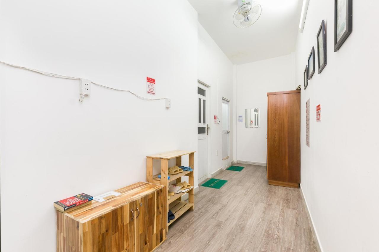 Oyo 708 The Cozi House - Homestay Ho Chi Minh City Exterior photo